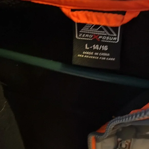 EUC ZeroXposur light coat - Picture 5 of 6